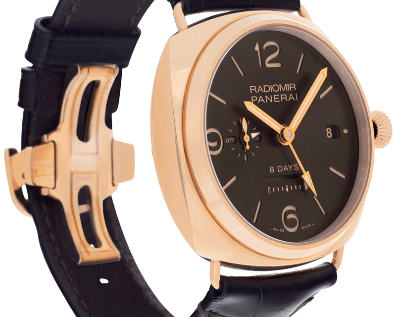 Panerai PAM00395 Review — The Radiomir That Does Its Talking Through the Caseback