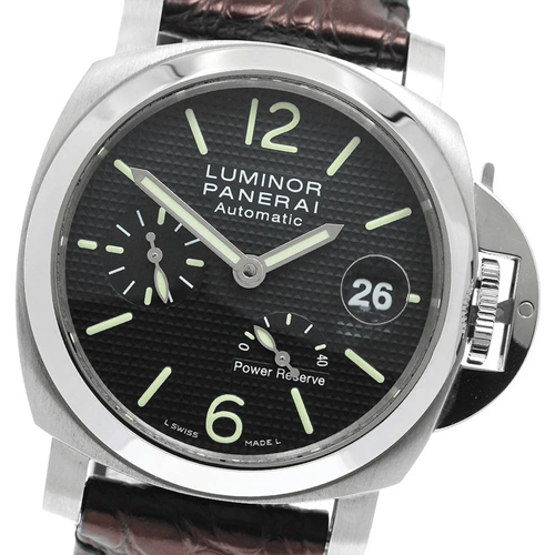 Panerai PAM00241 Review: The 40mm Luminor Power Reserve With the Hobnail Dial